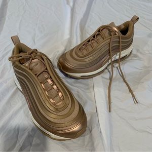 Women’s Nike Sneaker